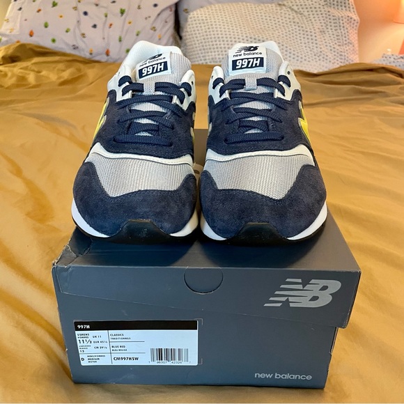 Brand new indigo & yellow New Balance 997H! Size 11.5 - Picture 2 of 4